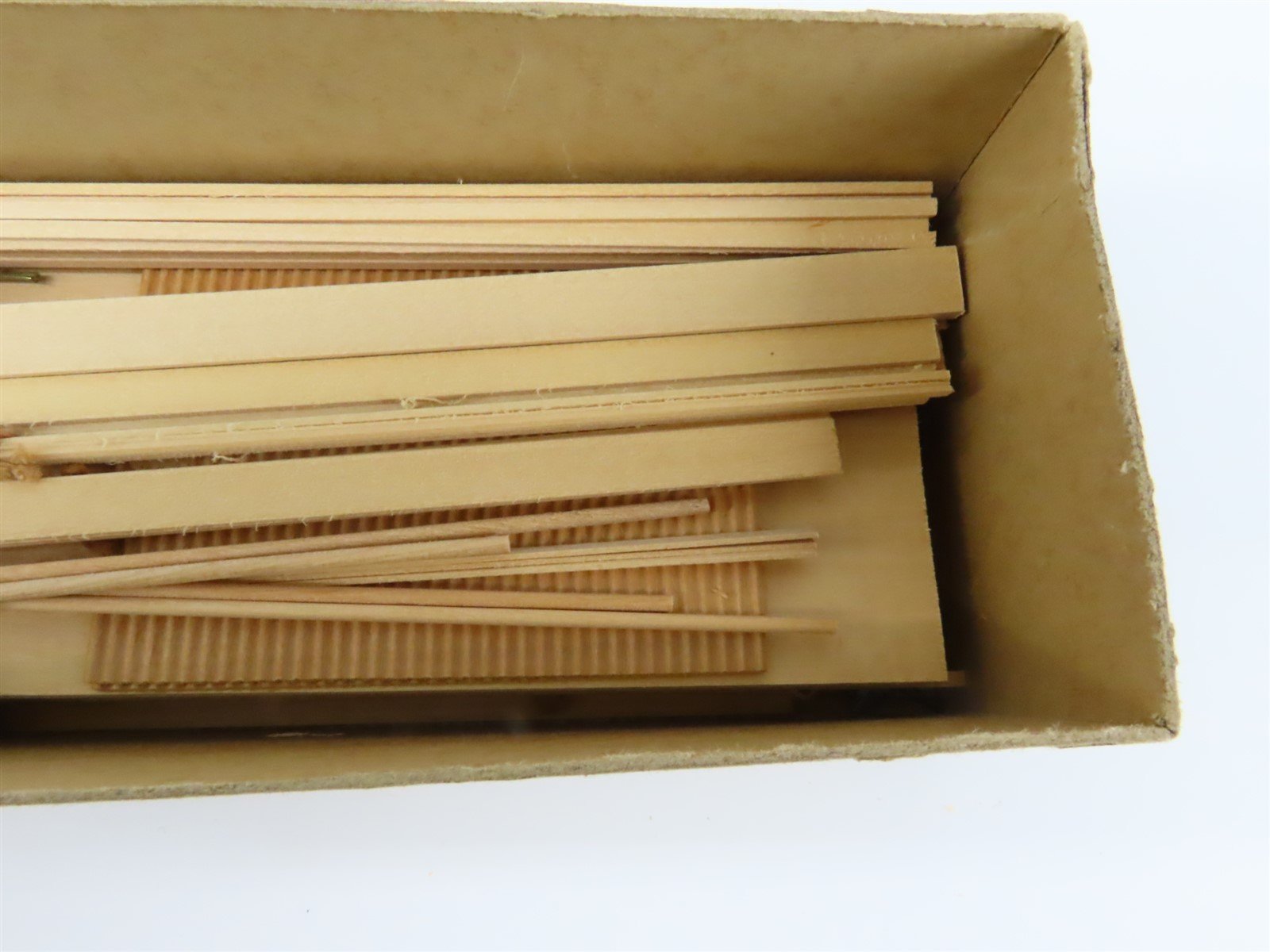 O Scale Lykens Valley LVM Craftsman Kit Undecorated B&O 50' Waffle-Side Box Car