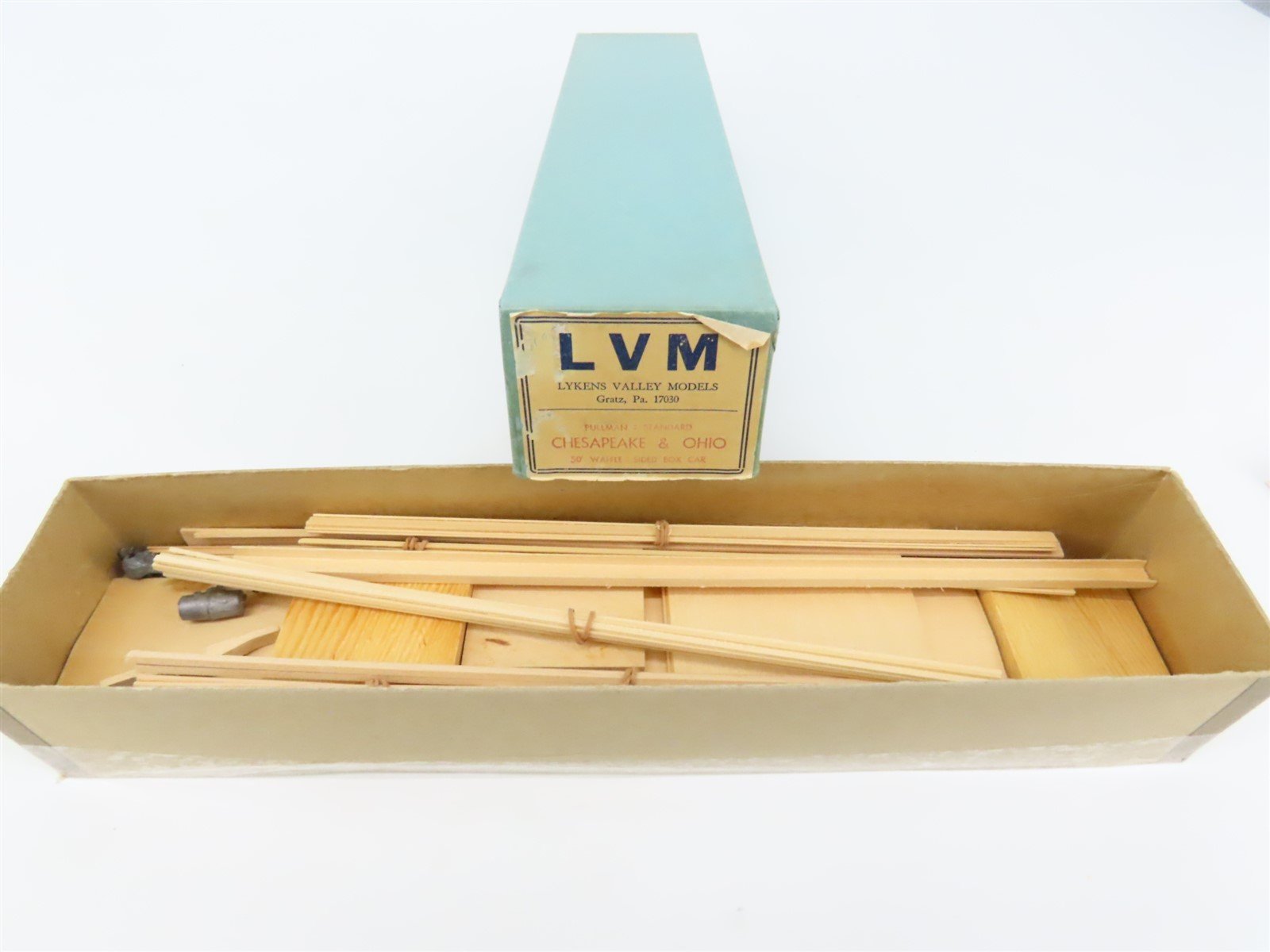 O Scale Lykens Valley LVM Craftsman Kit Undecorated C&O 50' Waffle-Side Box Car