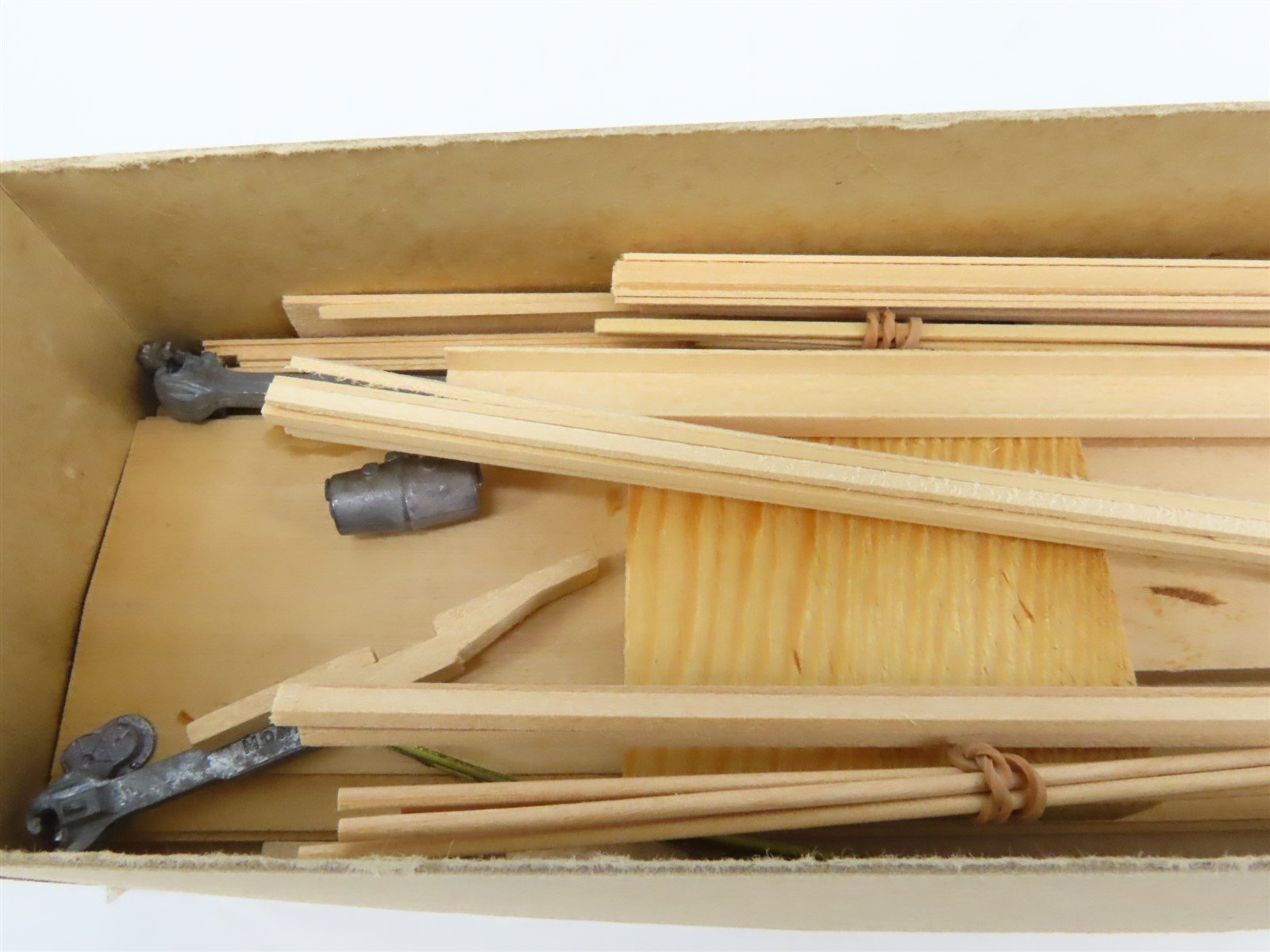 O Scale Lykens Valley LVM Craftsman Kit Undecorated C&O 50' Waffle-Side Box Car