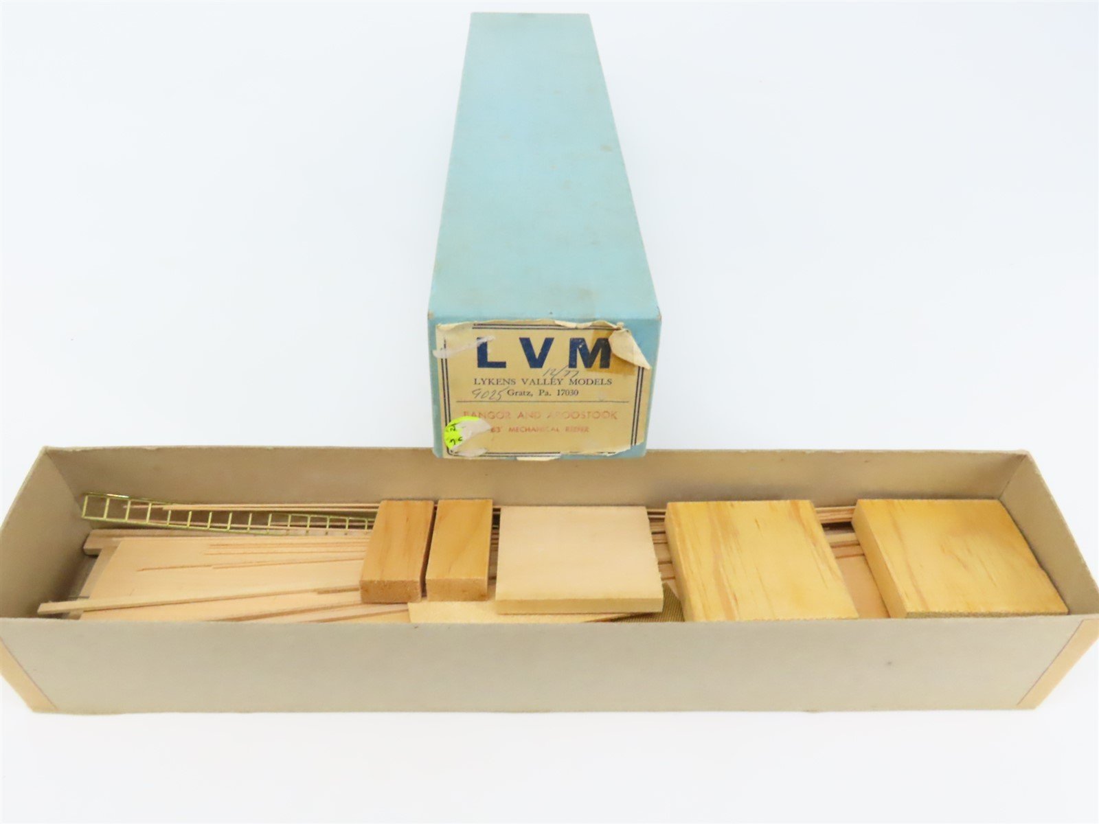 O Scale Lykens Valley LVM Craftsman Kit Undecorated BAR 63' Mech Reefer