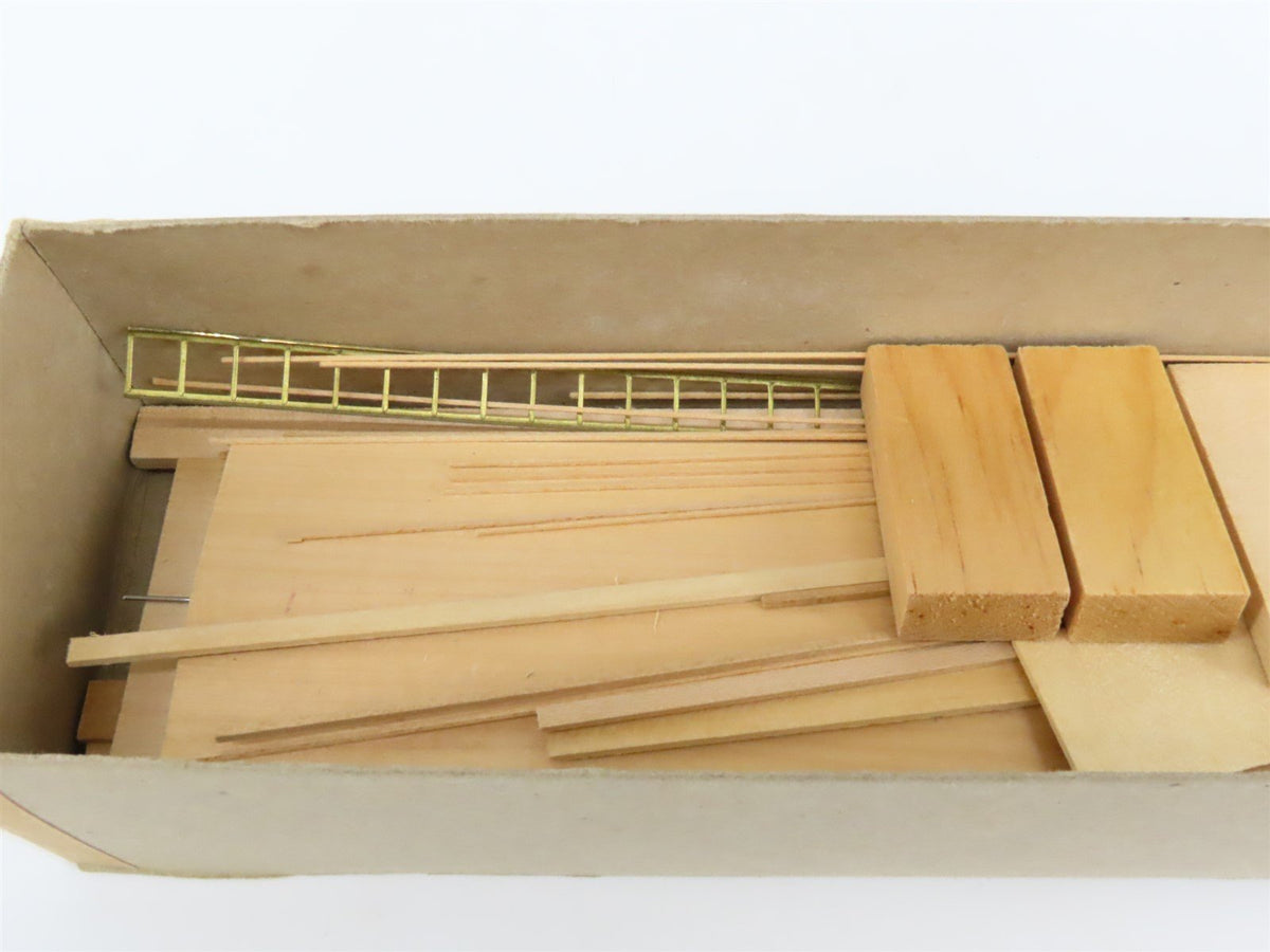 O Scale Lykens Valley LVM Craftsman Kit Undecorated BAR 63&#39; Mech Reefer