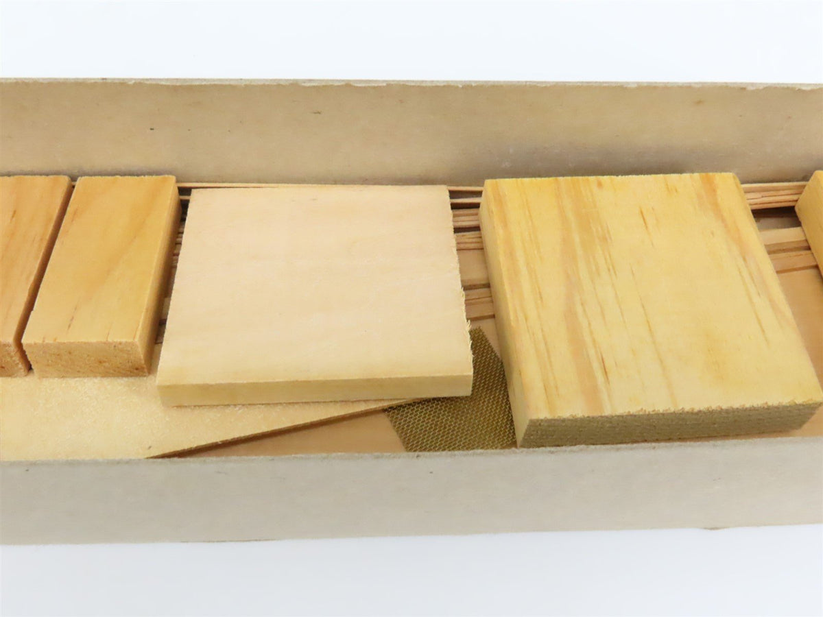 O Scale Lykens Valley LVM Craftsman Kit Undecorated BAR 63&#39; Mech Reefer