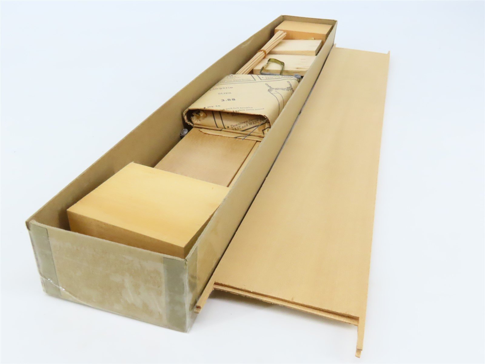 O Scale Lykens Valley LVM Craftsman Kit Undecorated UP 86' Hi-Cube Box Car