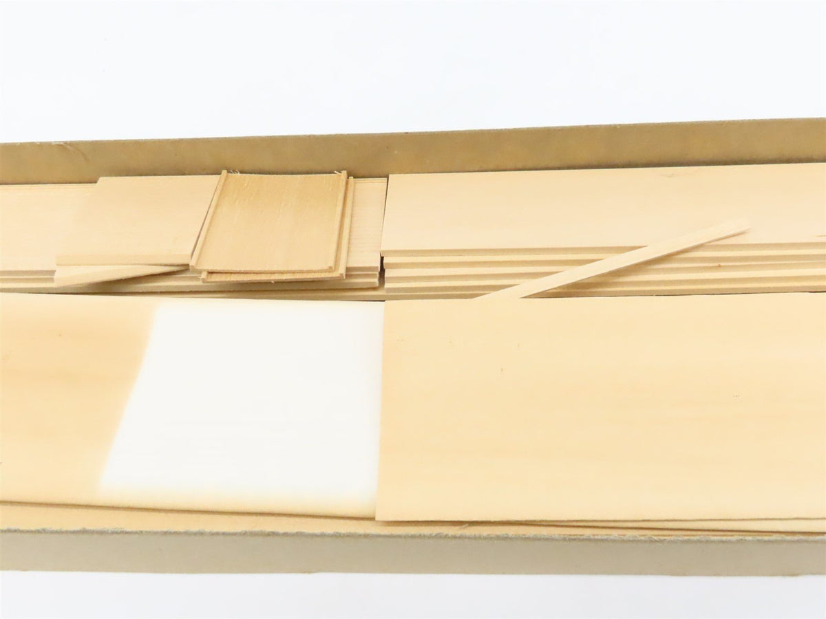 O Scale Quality Craft Kit Undecorated TTX 85&#39; Piggyback Flat Car w/ SCL Trailers