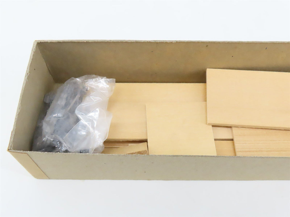 O Scale Gloor Craft Kit 551 Undecorated TTX 85&#39; Flat Car w/ 2 CNW Trailers