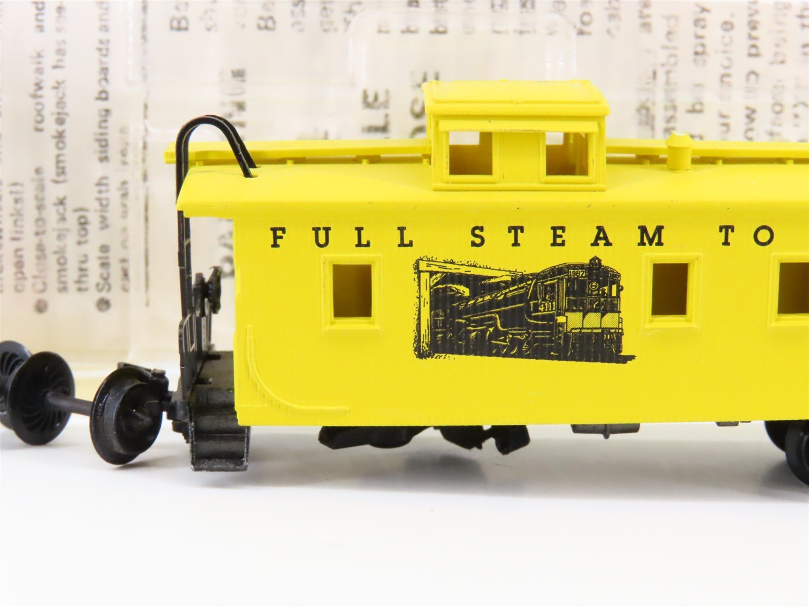 N Scale Kadee Micro Trains MTL Special Run Full Steam to Eugene Caboose 1987