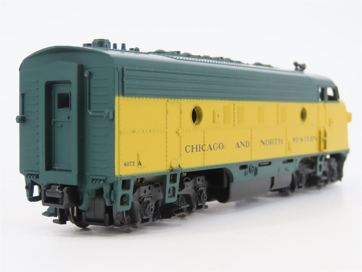 LOT of 2 HO Scale Athearn CNW Chicago Northwestern F7 A/B Diesel Locomotives