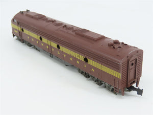 LOT of 2 HO Scale Rivarossi PRR Pennsylvania E8 A/A Diesel Locomotives