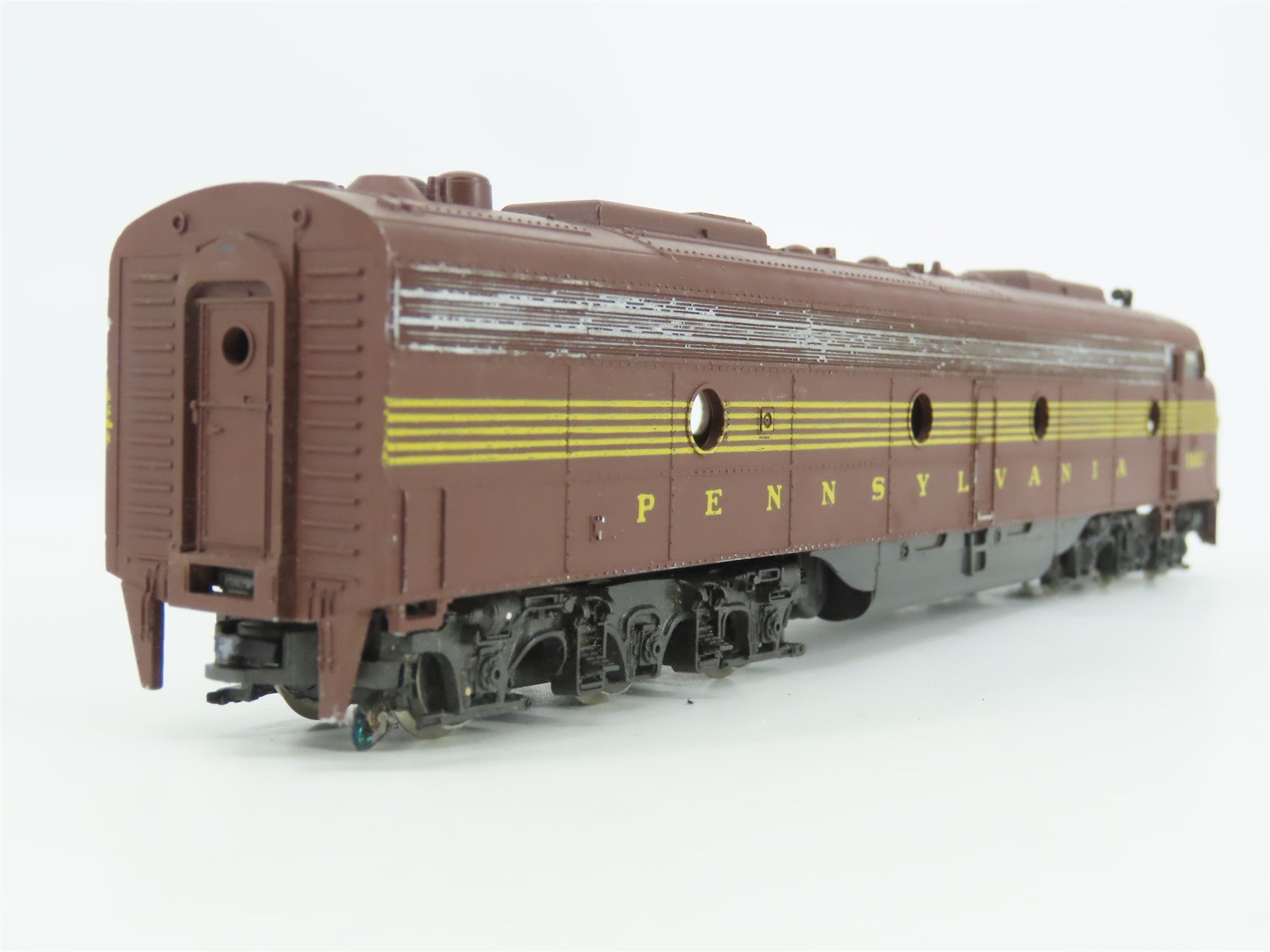 LOT of 2 HO Scale Rivarossi PRR Pennsylvania E8 A/A Diesel Locomotives