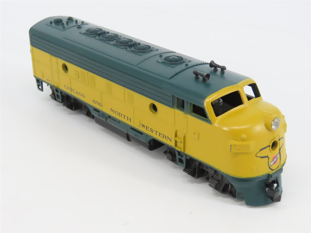 LOT of 2 HO Scale Athearn CNW Chicago Northwestern F7 A/B Diesel Locomotives