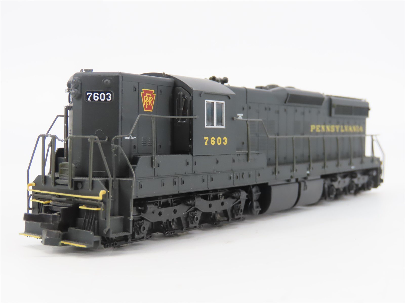 HO Scale Proto 2000 21192 PRR Pennsylvania SD9 Diesel Locomotive #7603