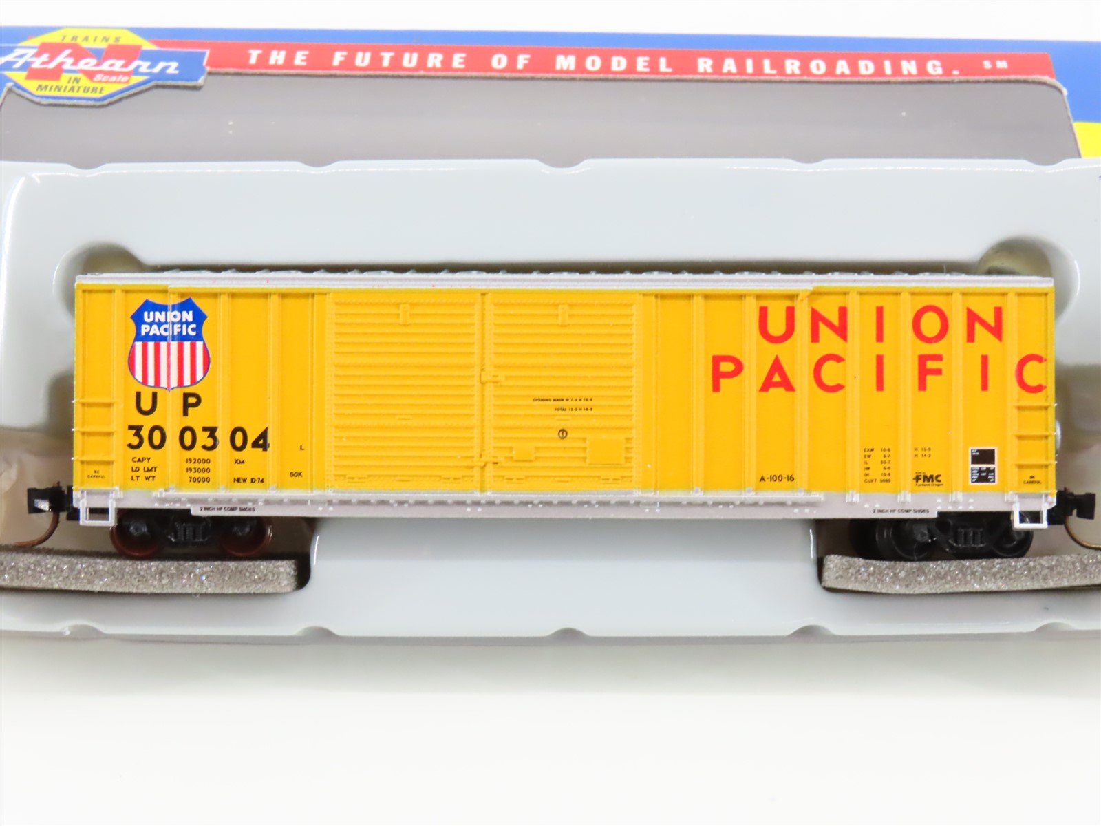 N Scale Athearn #11277 UP Union Pacific 50' FMC Double Door Box Car #300304