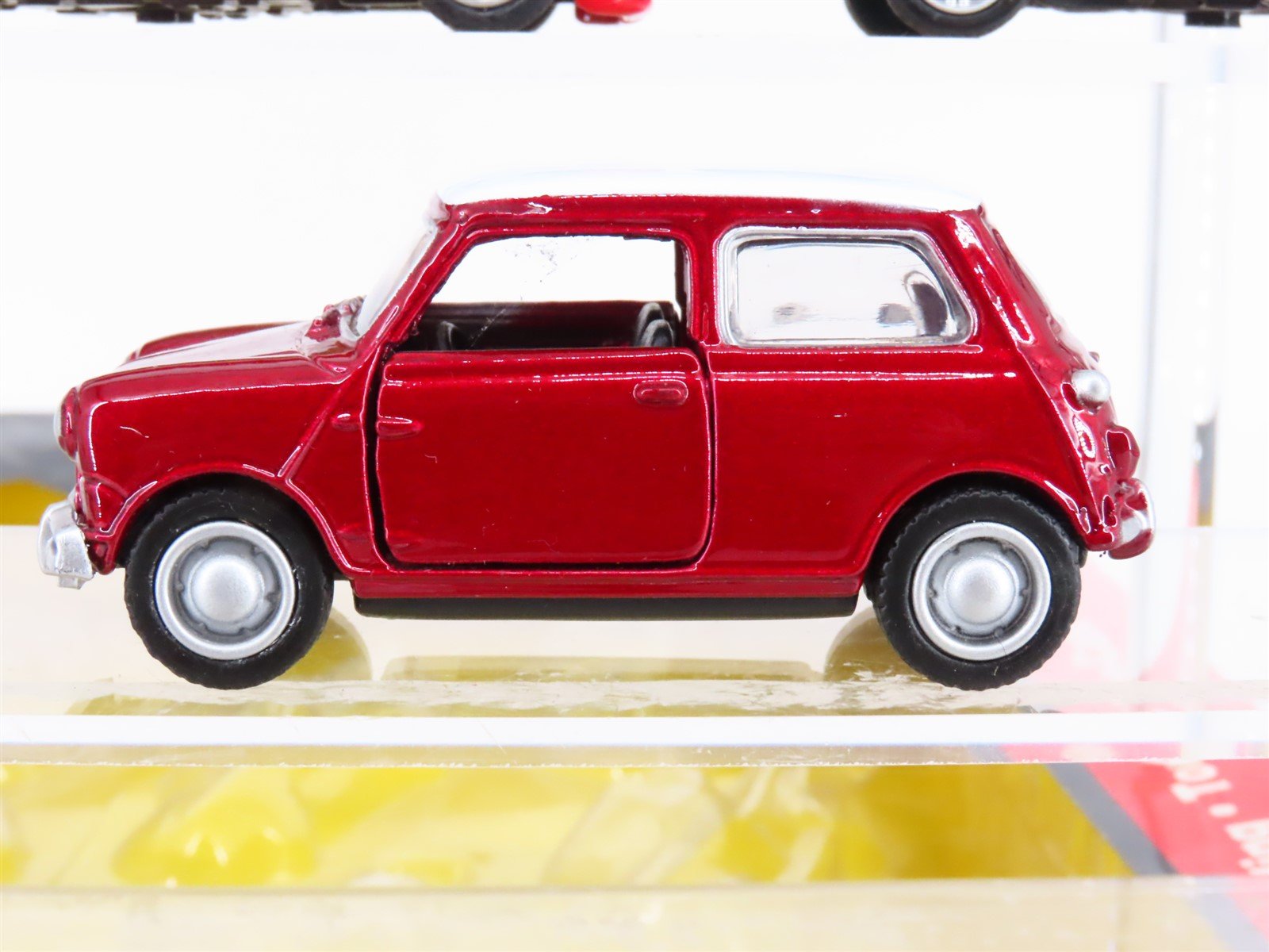 1:43 & 1:36 Scale Fast Lane #62028 Die-Cast Vehicles Set of 8