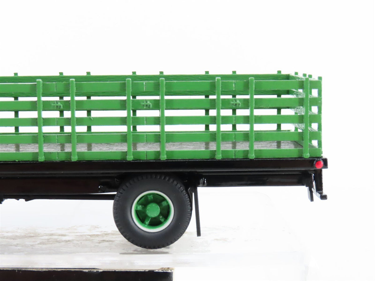 1:50 Athearn 90911 Die-Cast BN Burlington Northern Ford C Series Stakebed Truck