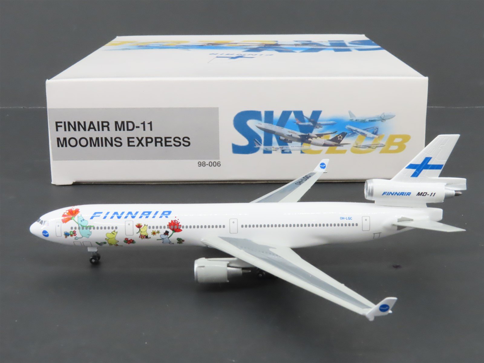 1:400 Dragon Wings/Sky Club Die-Cast Finnair McDonnell Douglas MD-11 Airliner