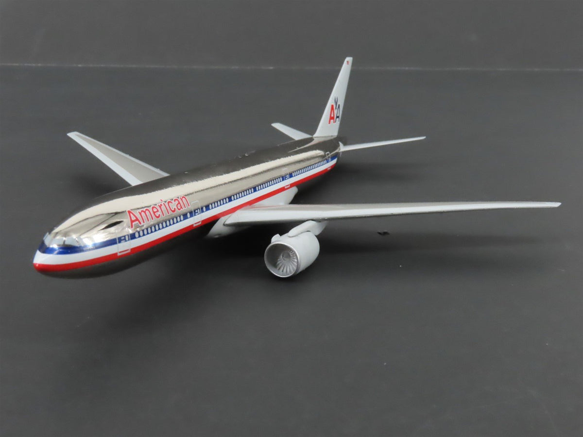1:400 Dragon Models Die-Cast American Airlines Boeing 777-223 Airliner