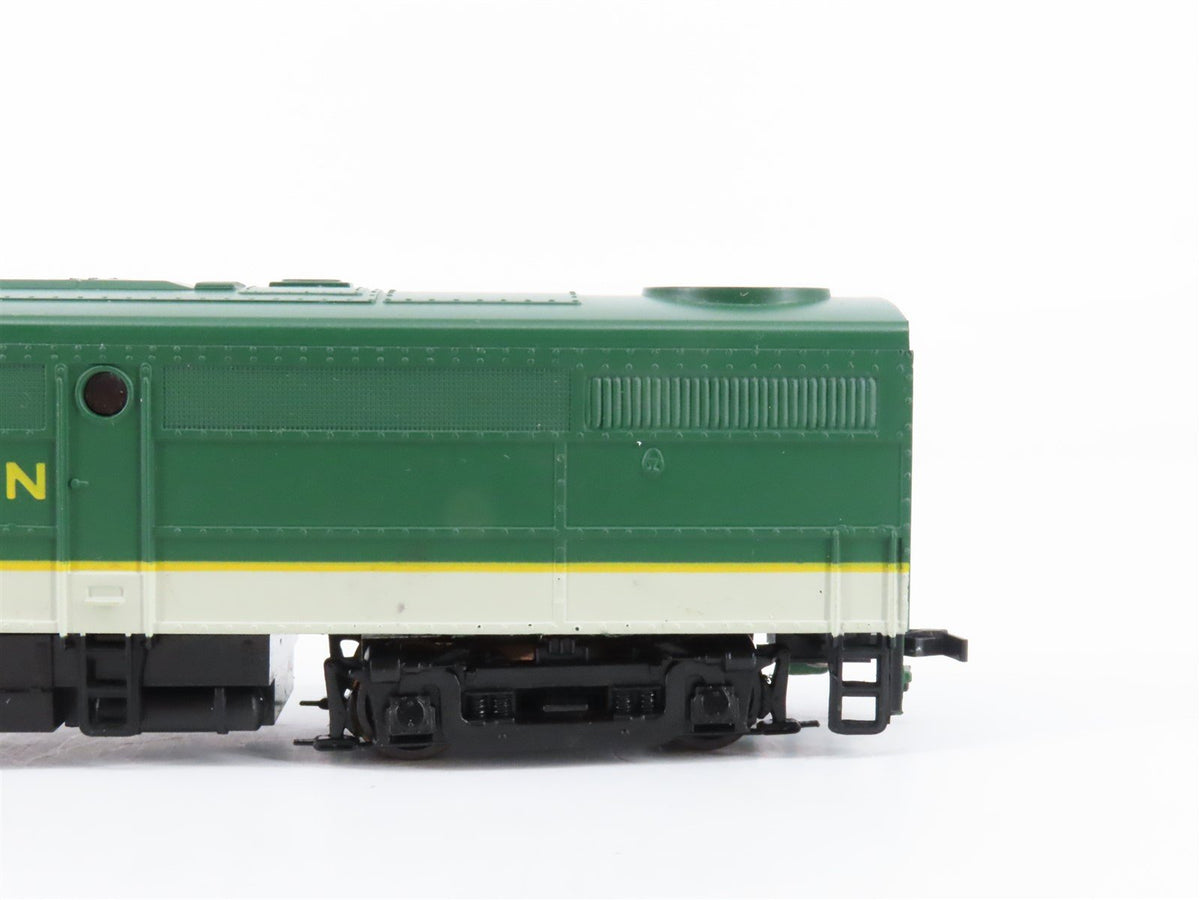 HO Scale Walthers Southern Railway FA/FB Diesel Locomotive Set