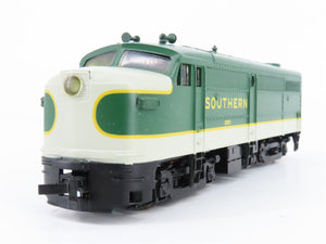 HO Scale Walthers Southern Railway FA/FB Diesel Locomotive Set
