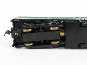HO Scale Walthers Southern Railway FA/FB Diesel Locomotive Set