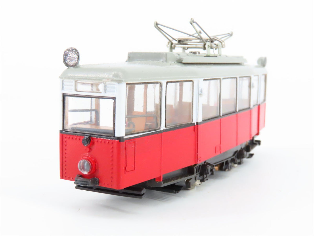 HO Scale Liliput 19000 Unlettered Red European Electric Trolley &amp; Trailer Set