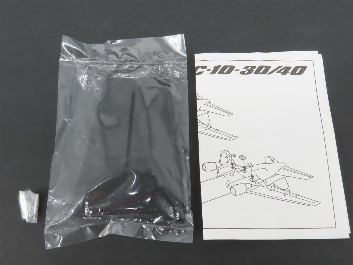 1:400 Dragon Wings 55381 Die-Cast Finnair Douglas DC-10-30 Airliner OH-LHB