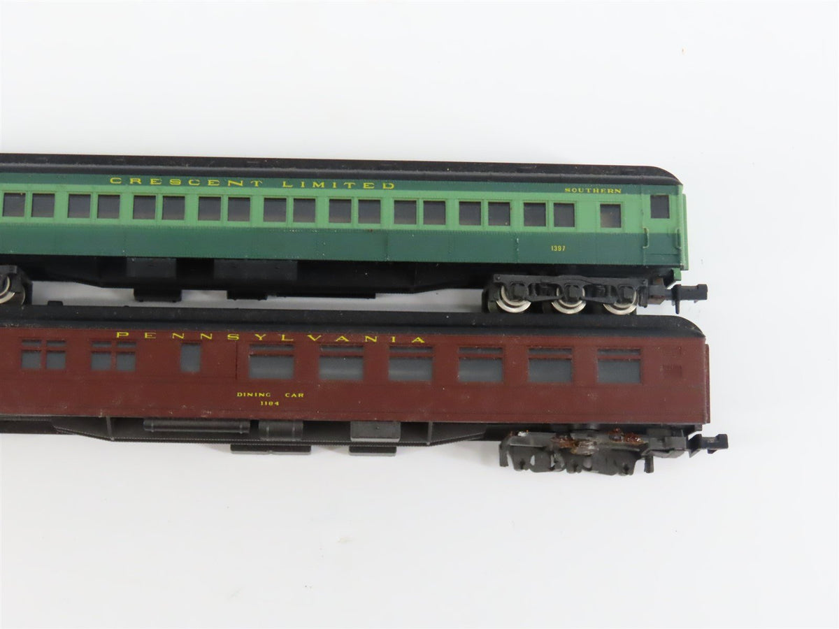 LOT of 9 N Scale CNW/ATSF/PRR/UP/B&amp;O Coach, Baggage, Obs Passenger Cars