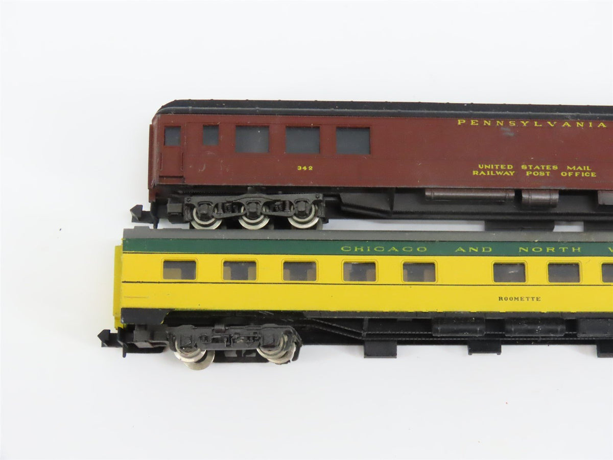 LOT of 9 N Scale CNW/ATSF/PRR/UP/B&amp;O Coach, Baggage, Obs Passenger Cars