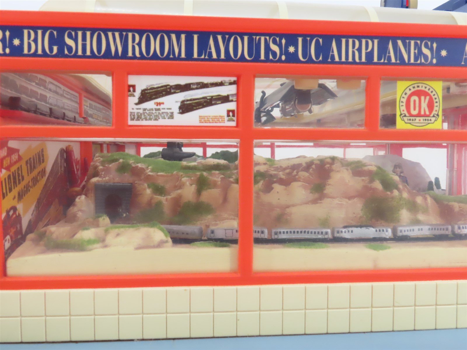 O 1/48 Scale Lionel 6-32998 Hobby Shop