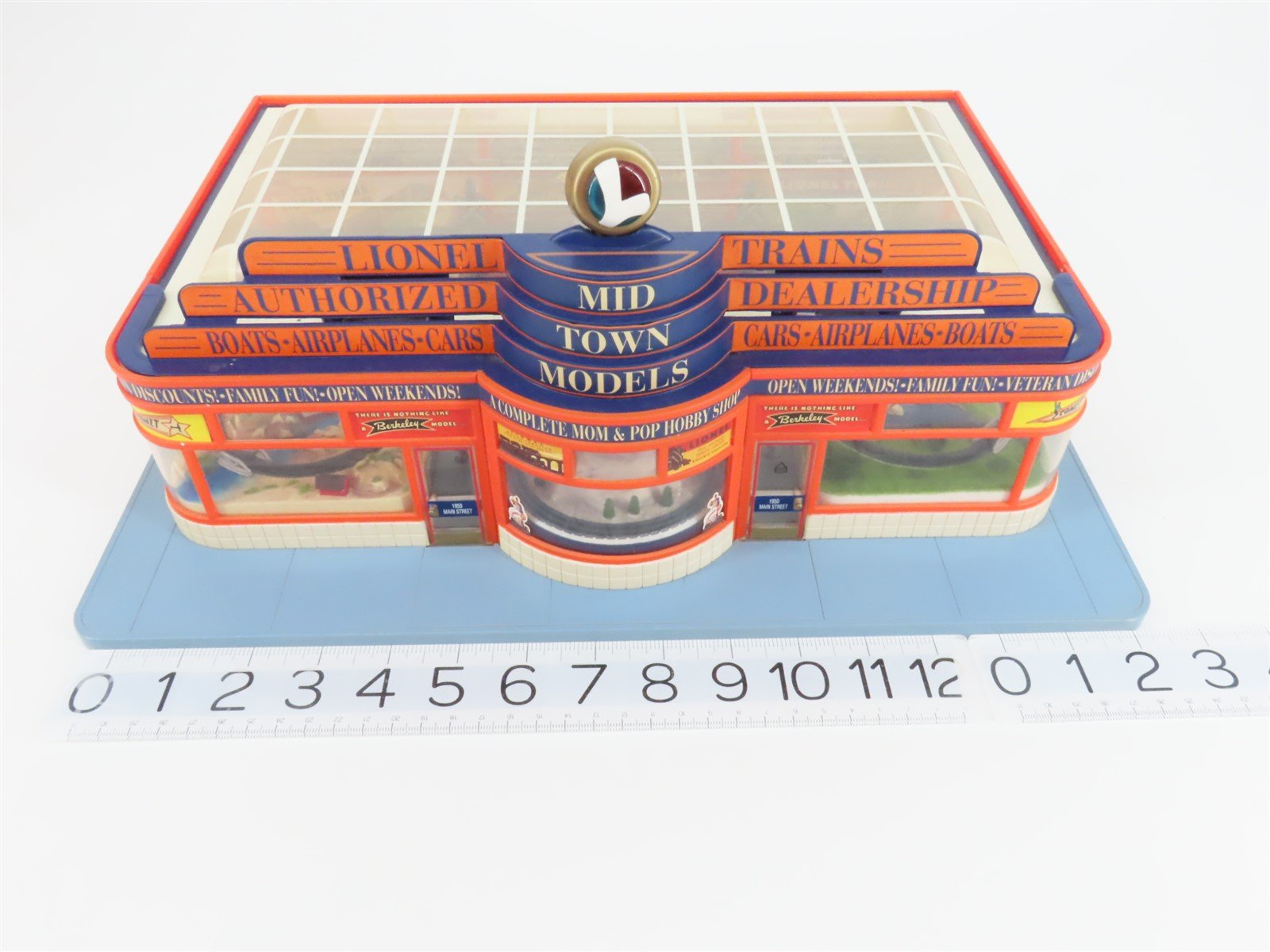 O 1/48 Scale Lionel 6-32998 Hobby Shop