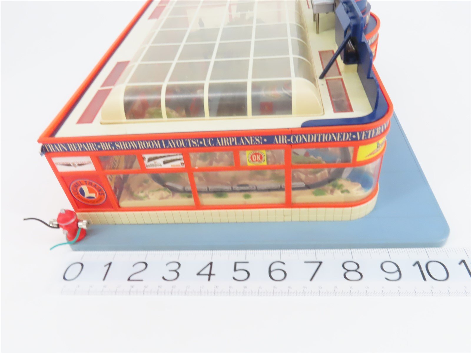 O 1/48 Scale Lionel 6-32998 Hobby Shop