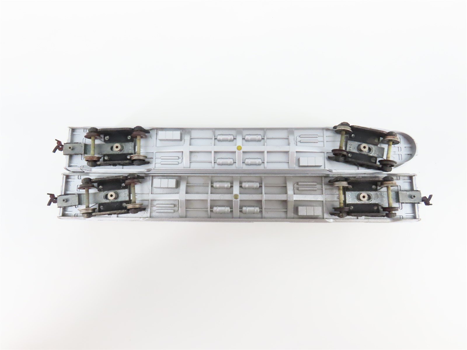 LOT of 2 HO Scale Lionel ATSF Santa Fe Obs/Baggage Passenger Cars