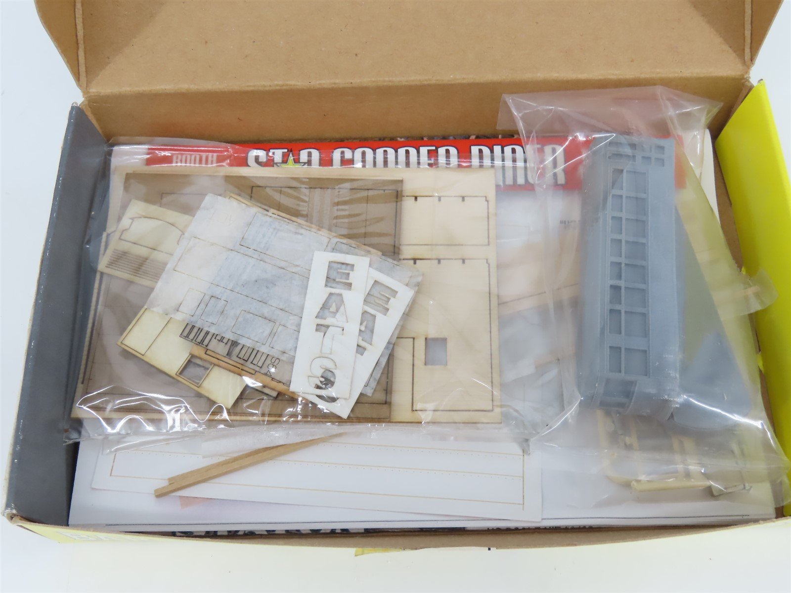 HO Scale Bar Mills Craftsman Laser-Cut Kit 0602 Star Corner Diner