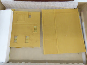 HO Scale Magnuson Models Kit 439-542 1245 N. Water Street