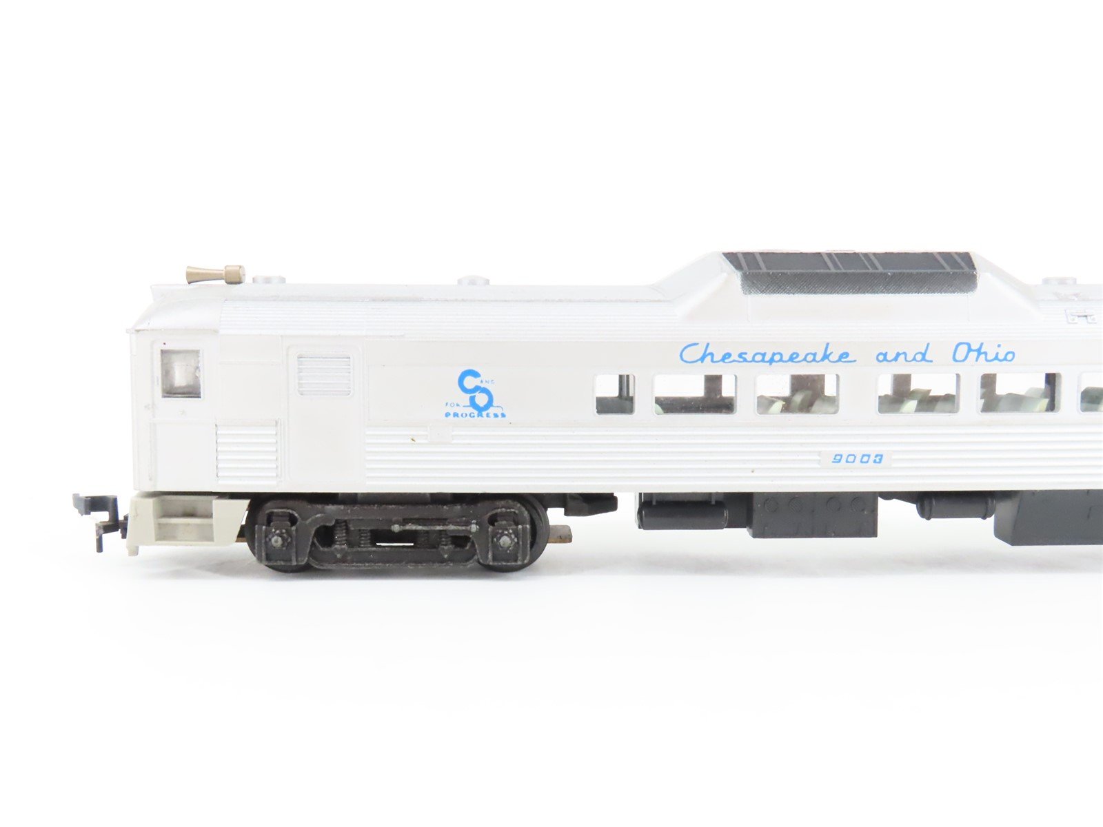 HO Scale ATT C&O Chesapeake & Ohio RDC Passenger Railcar UNPOWERED