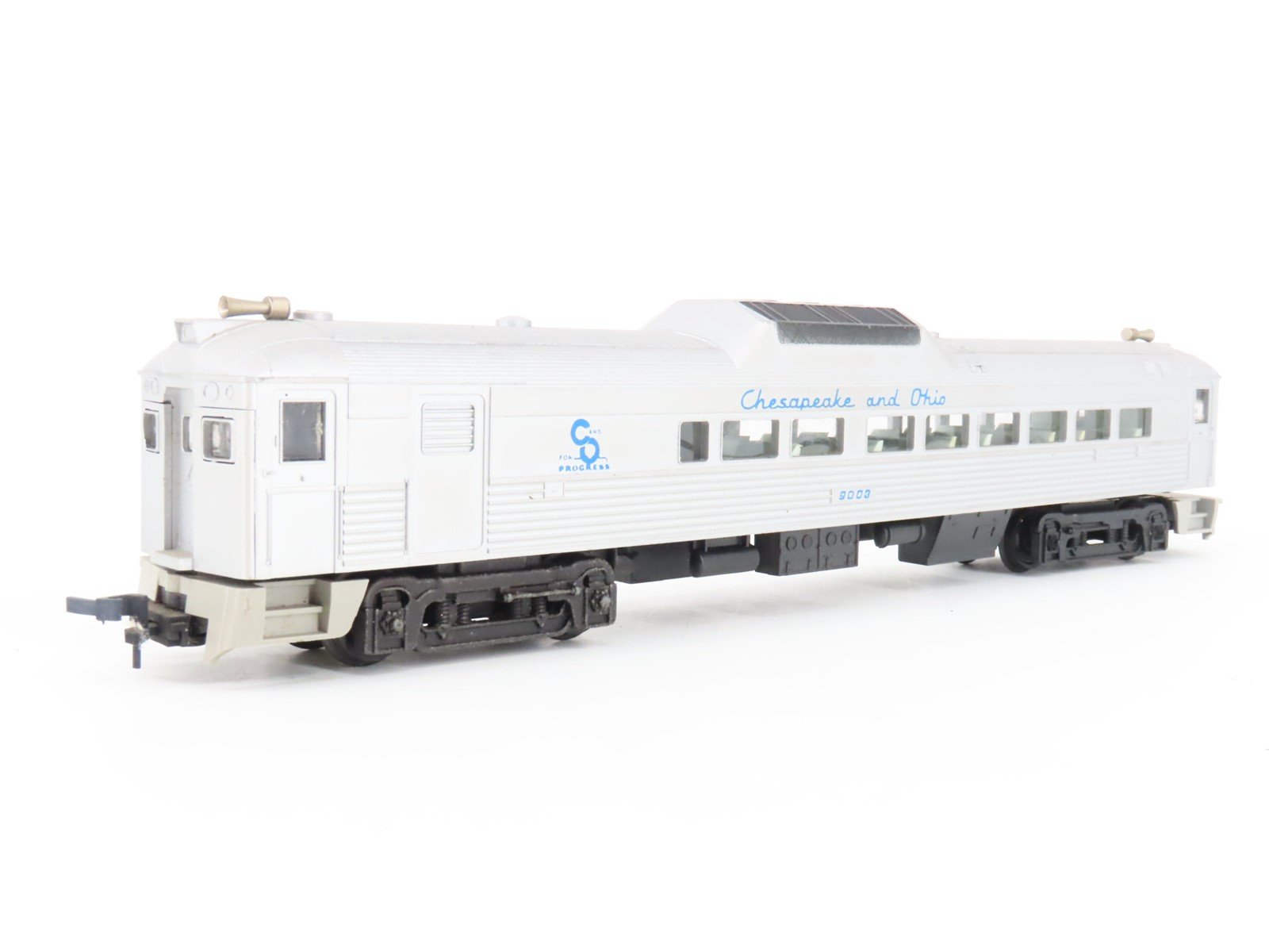 HO Scale ATT C&O Chesapeake & Ohio RDC Passenger Railcar UNPOWERED