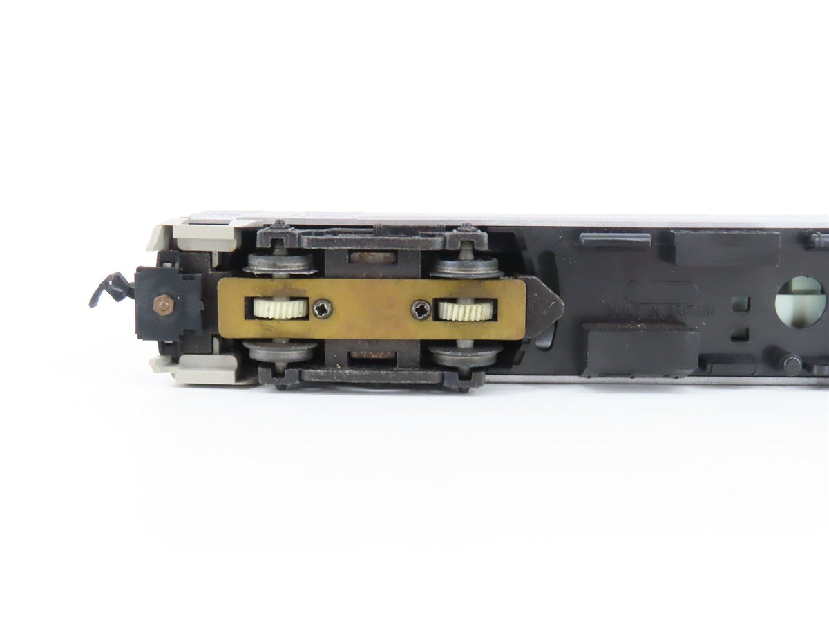 HO Scale ATT C&amp;O Chesapeake &amp; Ohio RDC Passenger Railcar UNPOWERED
