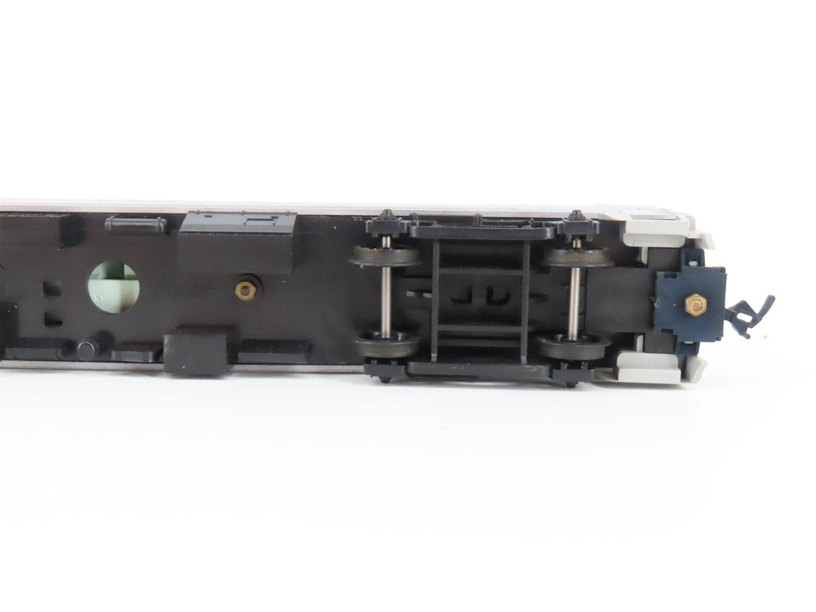 HO Scale ATT C&O Chesapeake & Ohio RDC Passenger Railcar UNPOWERED