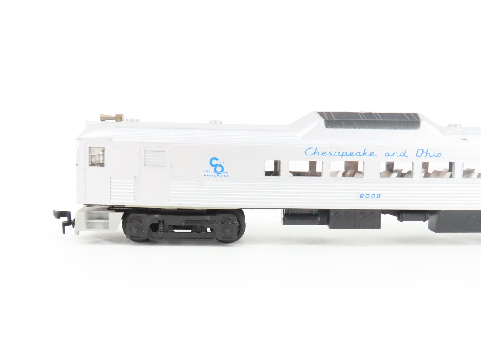 HO Scale ATT C&O Chesapeake & Ohio RDC Passenger Railcar UNPOWERED