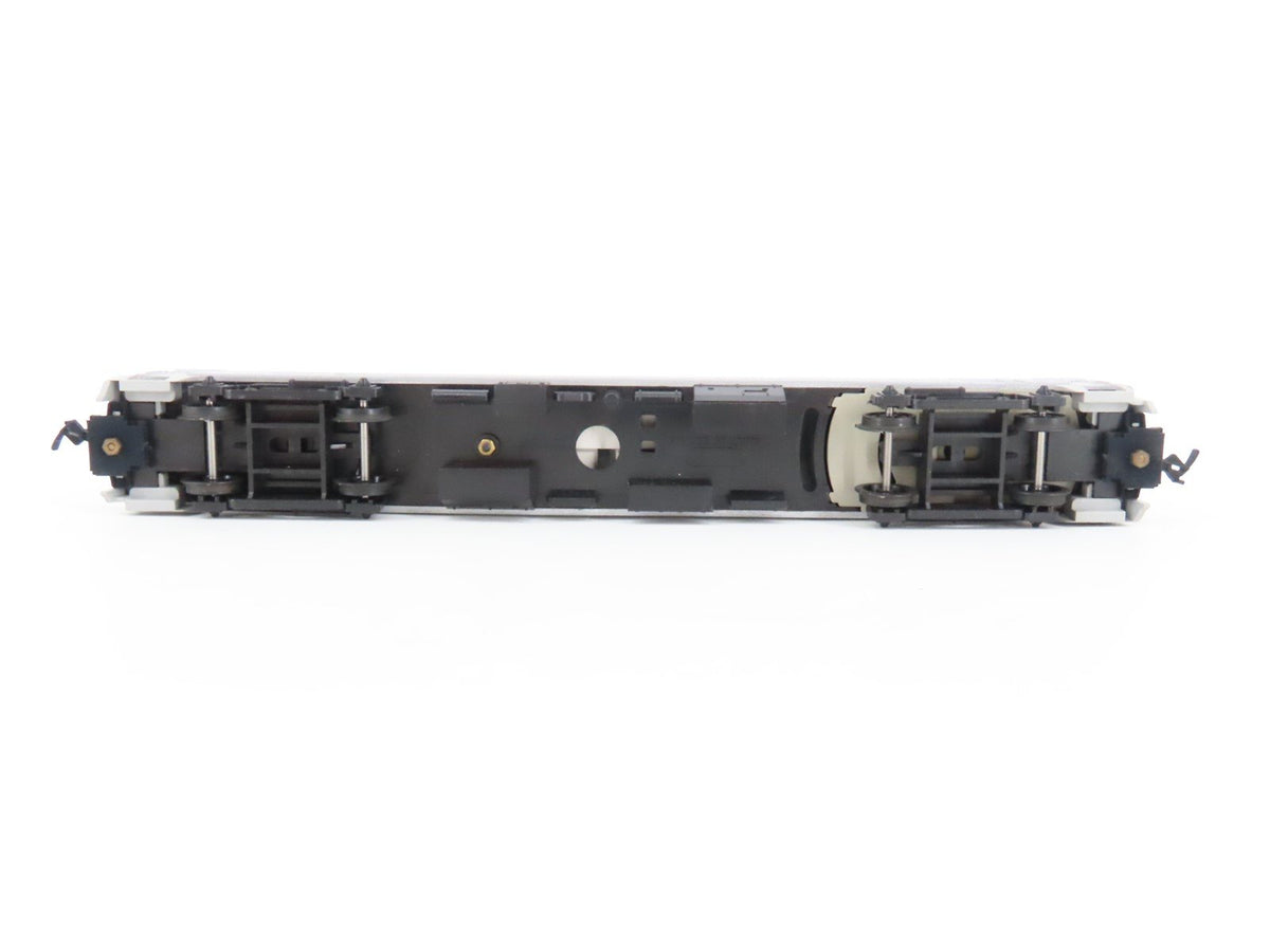 HO Scale ATT C&amp;O Chesapeake &amp; Ohio RDC Passenger Railcar UNPOWERED