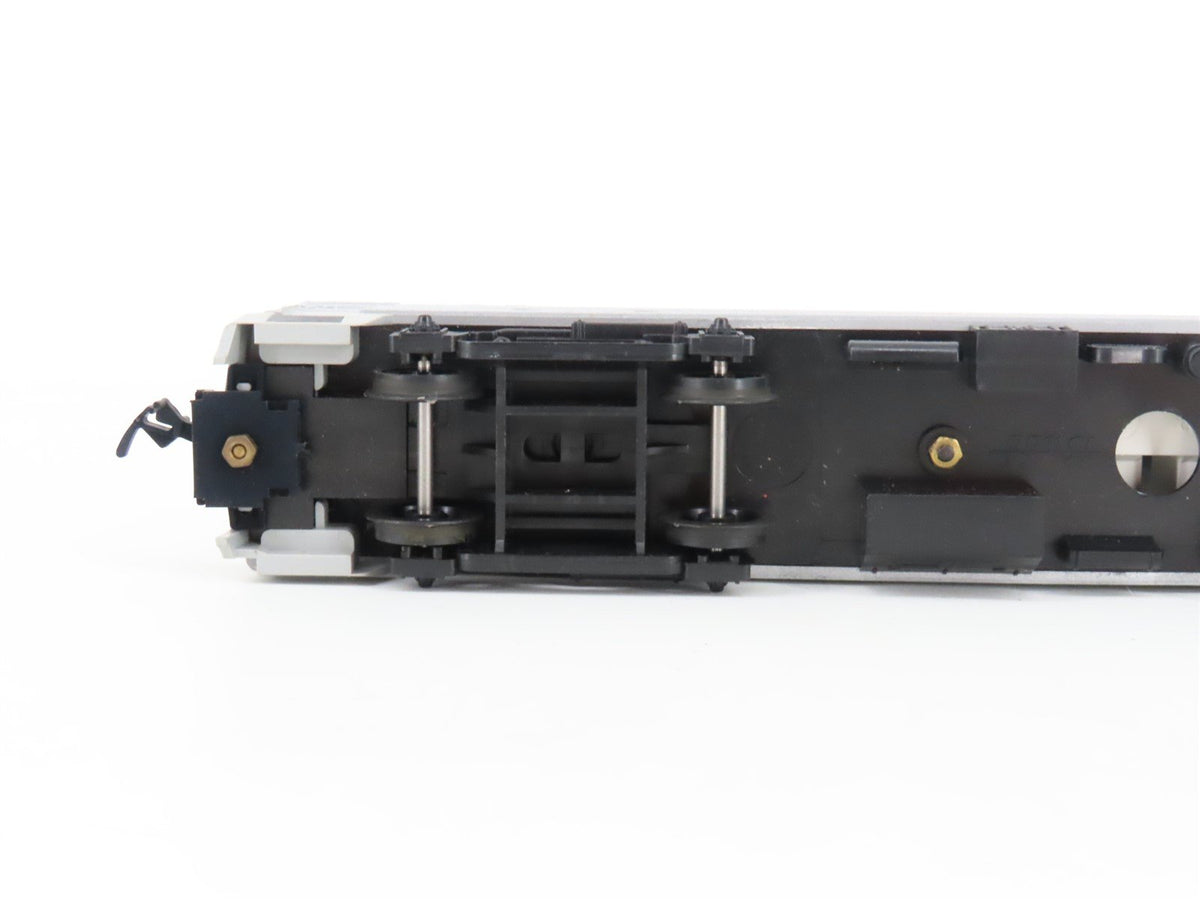 HO Scale ATT C&amp;O Chesapeake &amp; Ohio RDC Passenger Railcar UNPOWERED