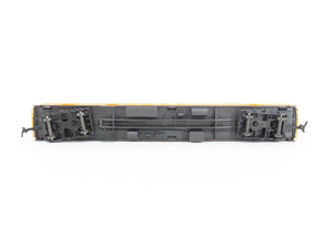 HO Scale AHM 6403-UP UP Union Pacifc 1930 72ft RPO Passenger Car #1106