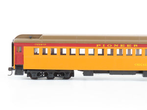 HO Scale IHC 49191 CM&STP Milwaukee Road Coach Passenger Car 