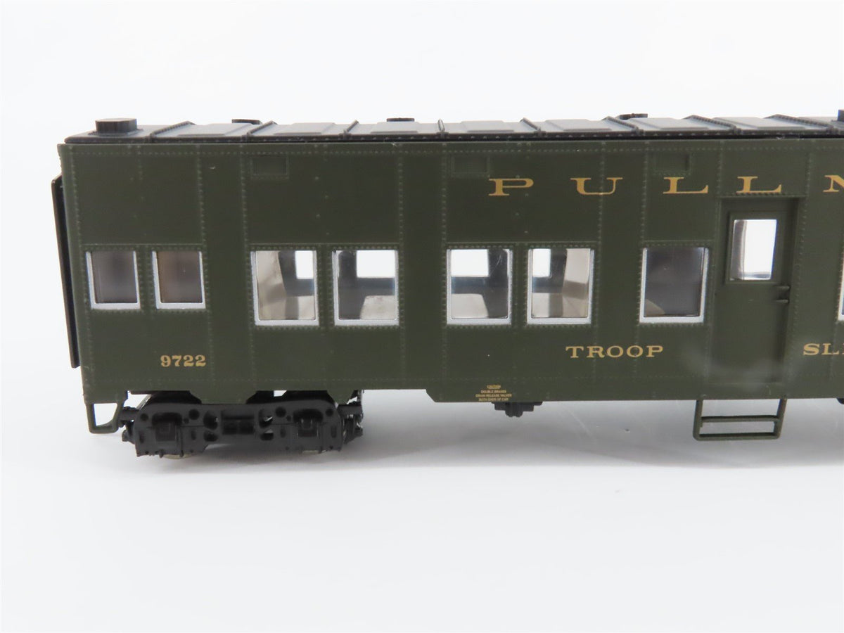 HO Walthers 932-34151 PRR Pennsylvania Pullman Troop Sleeper Passenger Set of 3