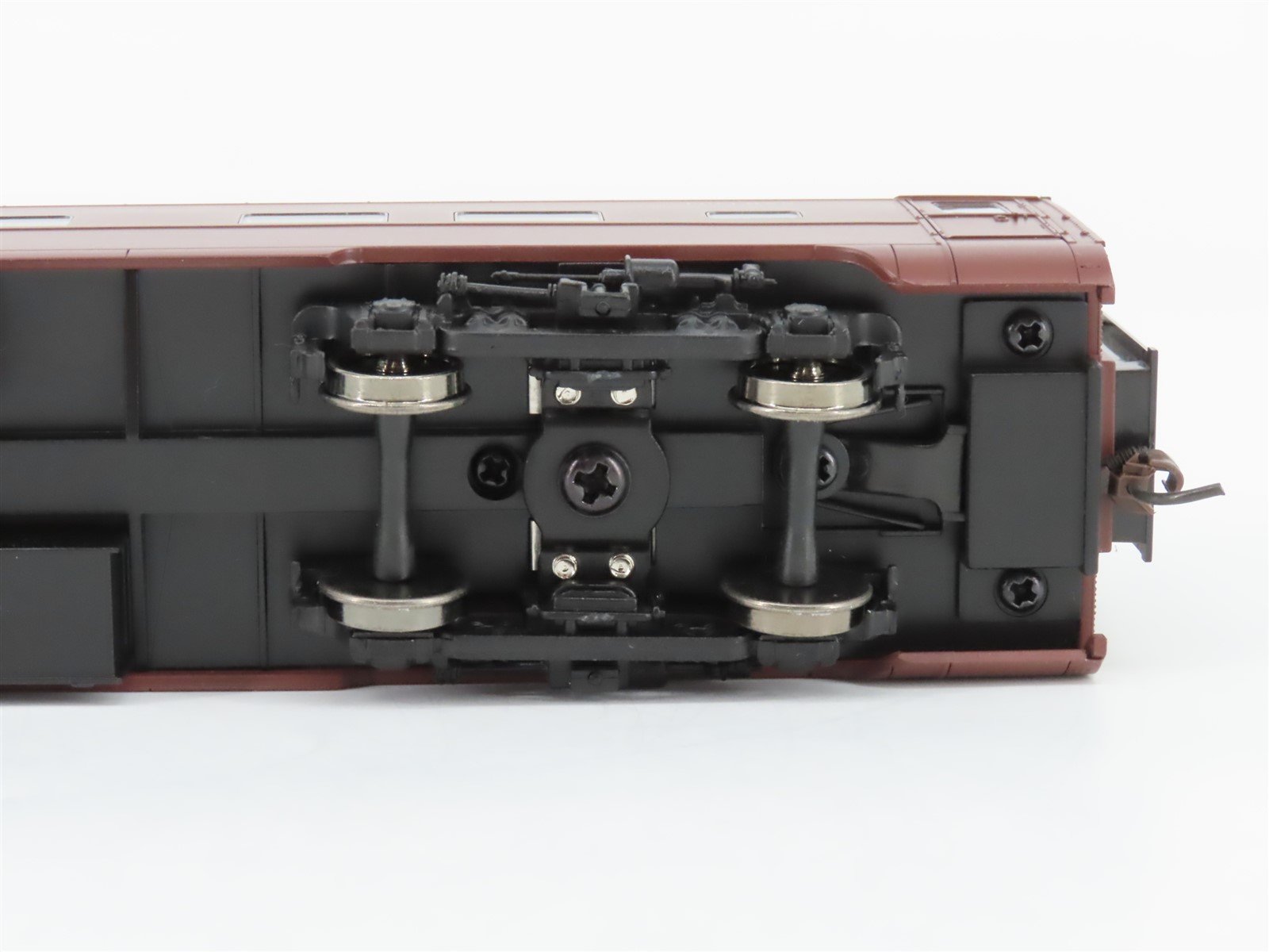 HO Walthers 932-6847 PRR Pennsylvania Pullman Plan 4140 10-6 Sleeper Passenger