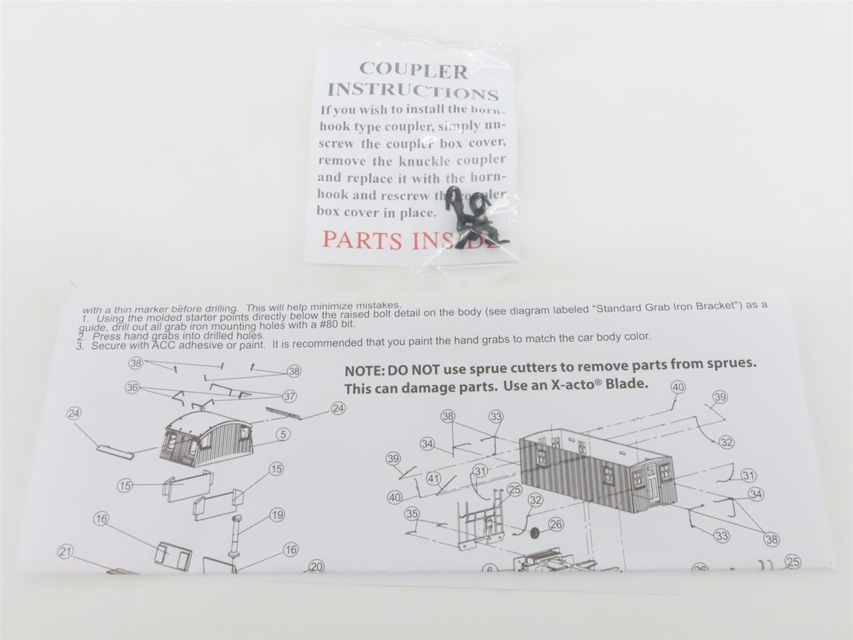 HO Walthers Platinum 932-7642 PRR N6B Offset Cupola Wood Caboose #980122