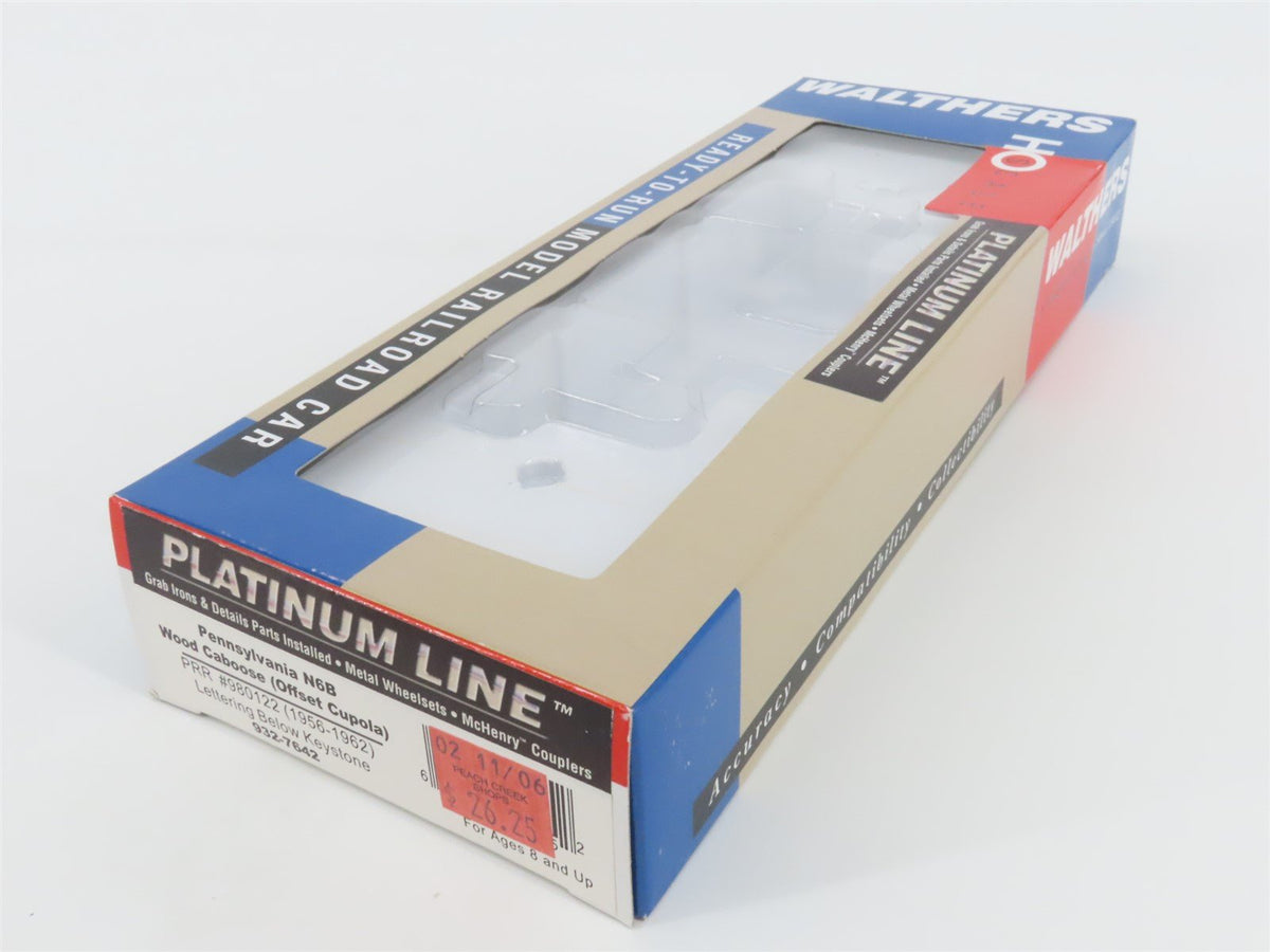 HO Walthers Platinum 932-7642 PRR N6B Offset Cupola Wood Caboose #980122