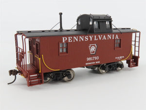 HO Walthers Platinum 932-7643 PRR N6B Offset Cupola Wood Caboose #981793