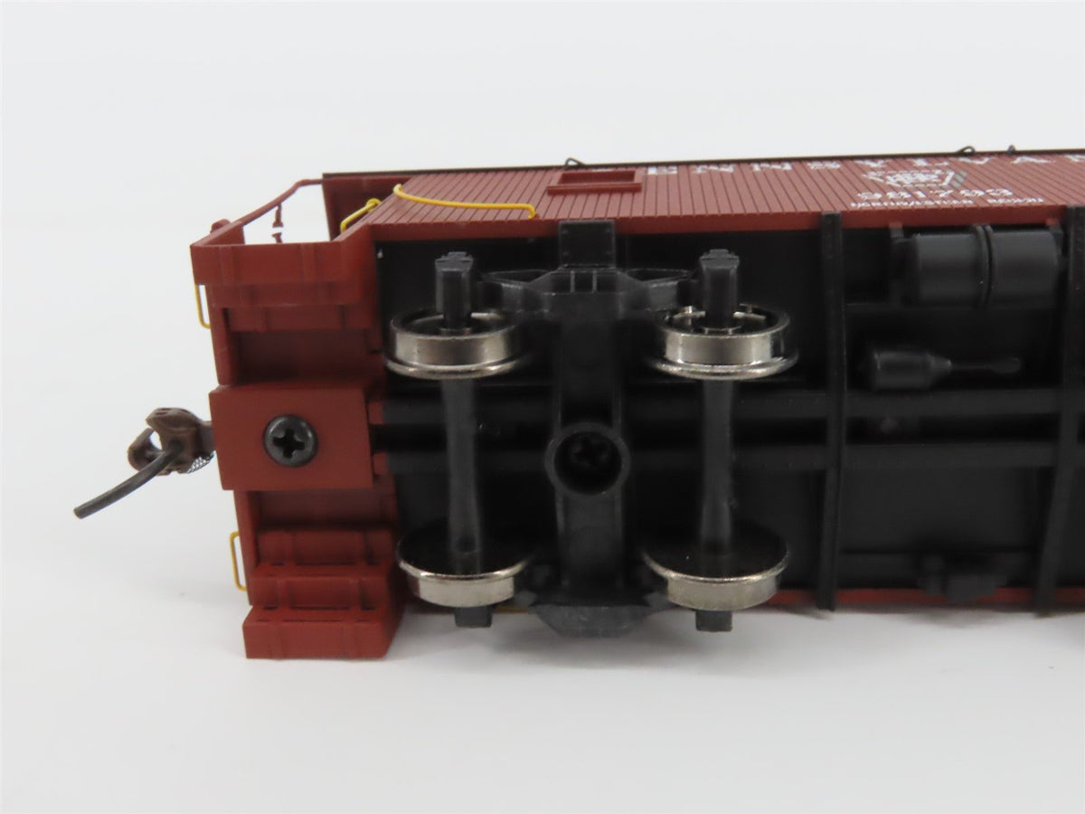 HO Walthers Platinum 932-7643 PRR N6B Offset Cupola Wood Caboose #981793