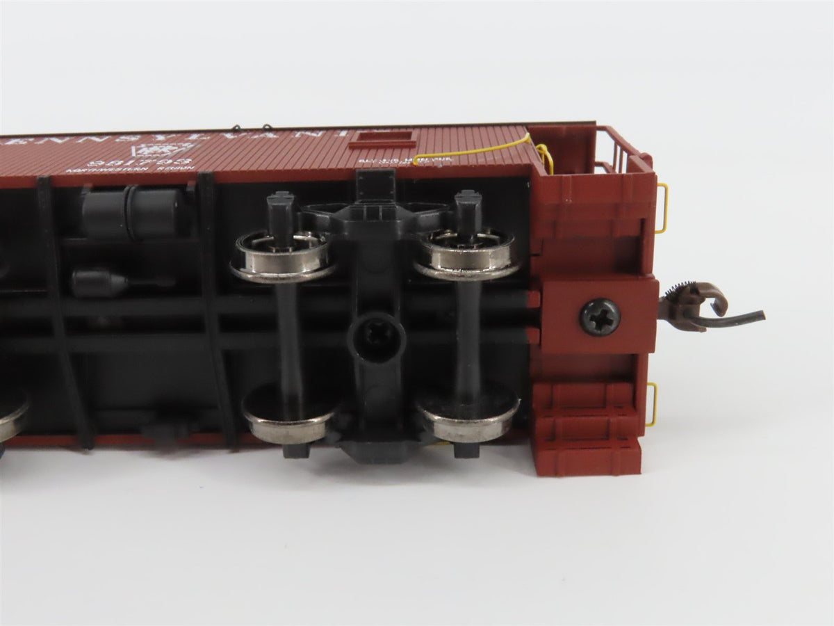 HO Walthers Platinum 932-7643 PRR N6B Offset Cupola Wood Caboose #981793
