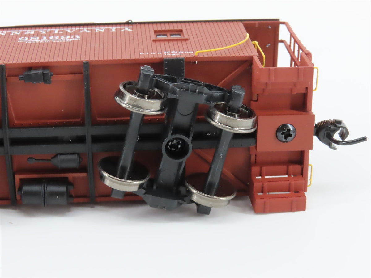 HO Walthers Platinum 932-7651 PRR N6B Centered Cupola Wood Caboose #981693